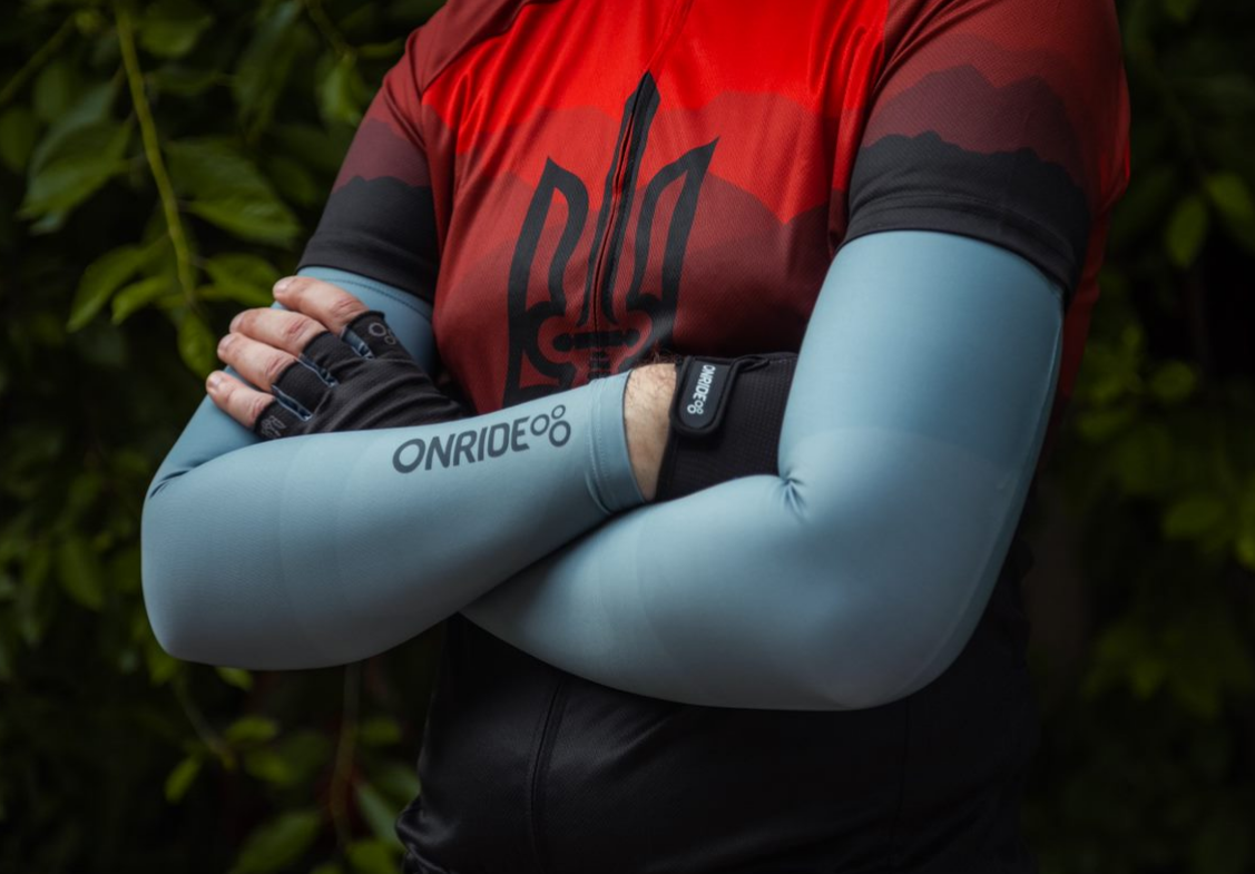 Купити сонцезахисні рукава для велосипедиста