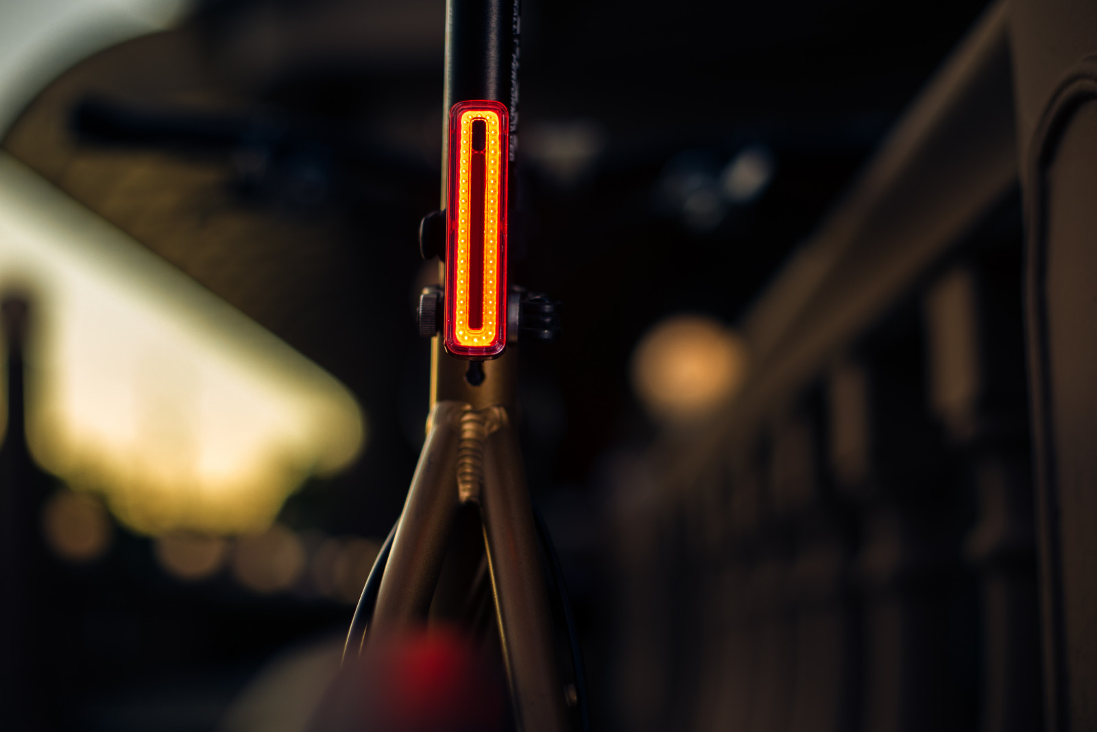 Заднє велосвітло ONRIDE Inferno 30