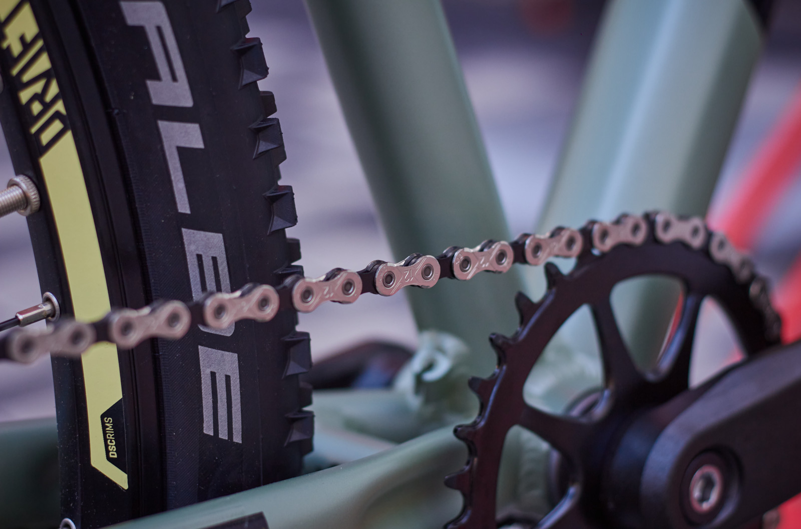 ланцюг KMC X12 (114 links) на велосипеді келліс спайдер 90