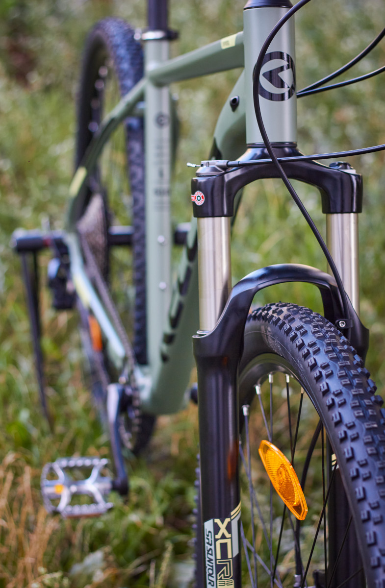 вилка SR SUNTOUR XCR32 RLR Air (29), 100mm, air  Remote Lockout.