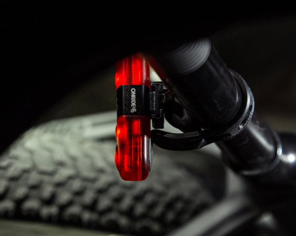 Задня  блимавка ONRIDE Row