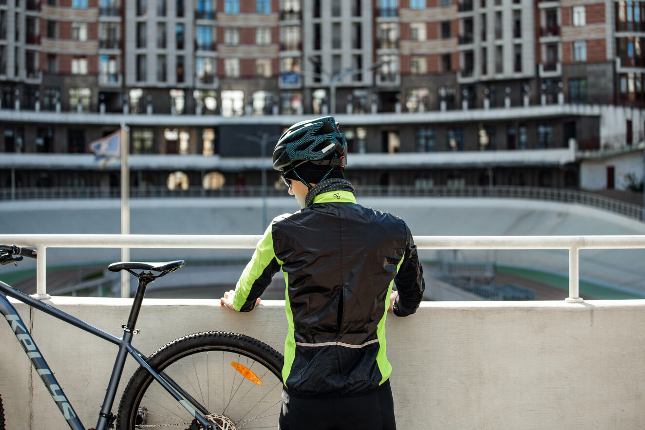 Купити веловітрівку на осінь, весну, літо