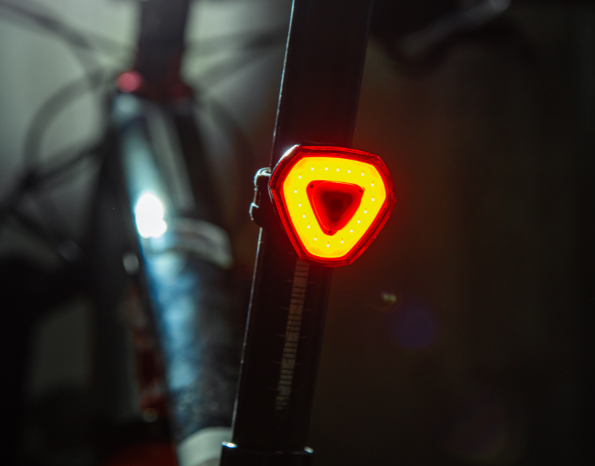 задня велосипедна блимавка&nbsp;ONRIDE Incite