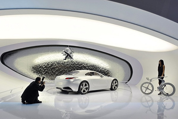 geneva_motor_show_2010_peugeot_SR1_2.jpg
