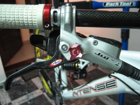 juicy carbon lever.jpg