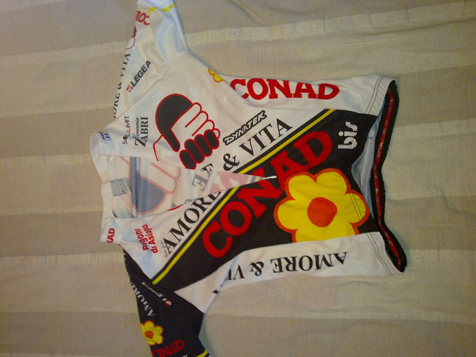 12102010332_1.jpg