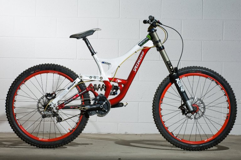 specialized demo 8 hill 001.jpg