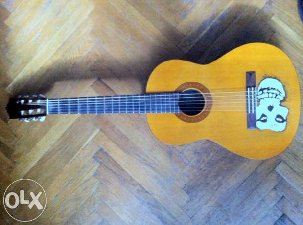 215015852_5_644x461_prodam-klassicheskuyu-gitaru-yamaha-c40-kievskaya-oblast.jpg