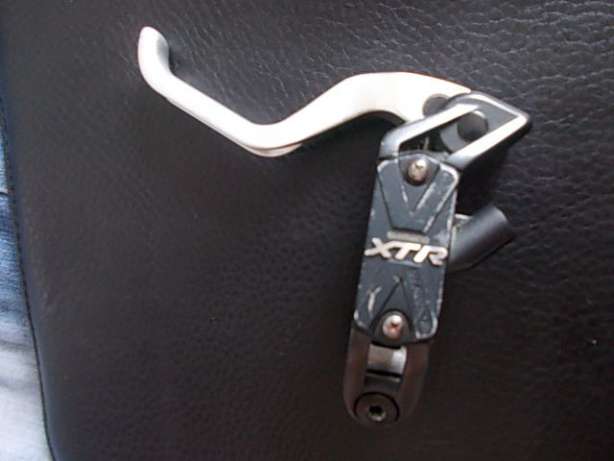 363717066_1_644x461_gidravlicheskie-tormoznye-ruchki-shimano-xtr-sumi.jpg