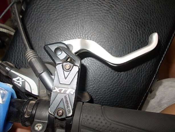 363717066_6_644x461_gidravlicheskie-tormoznye-ruchki-shimano-xtr-.jpg